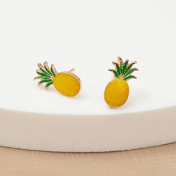 Dainty Pineapple Stud Earrings - Picture 3 of 4